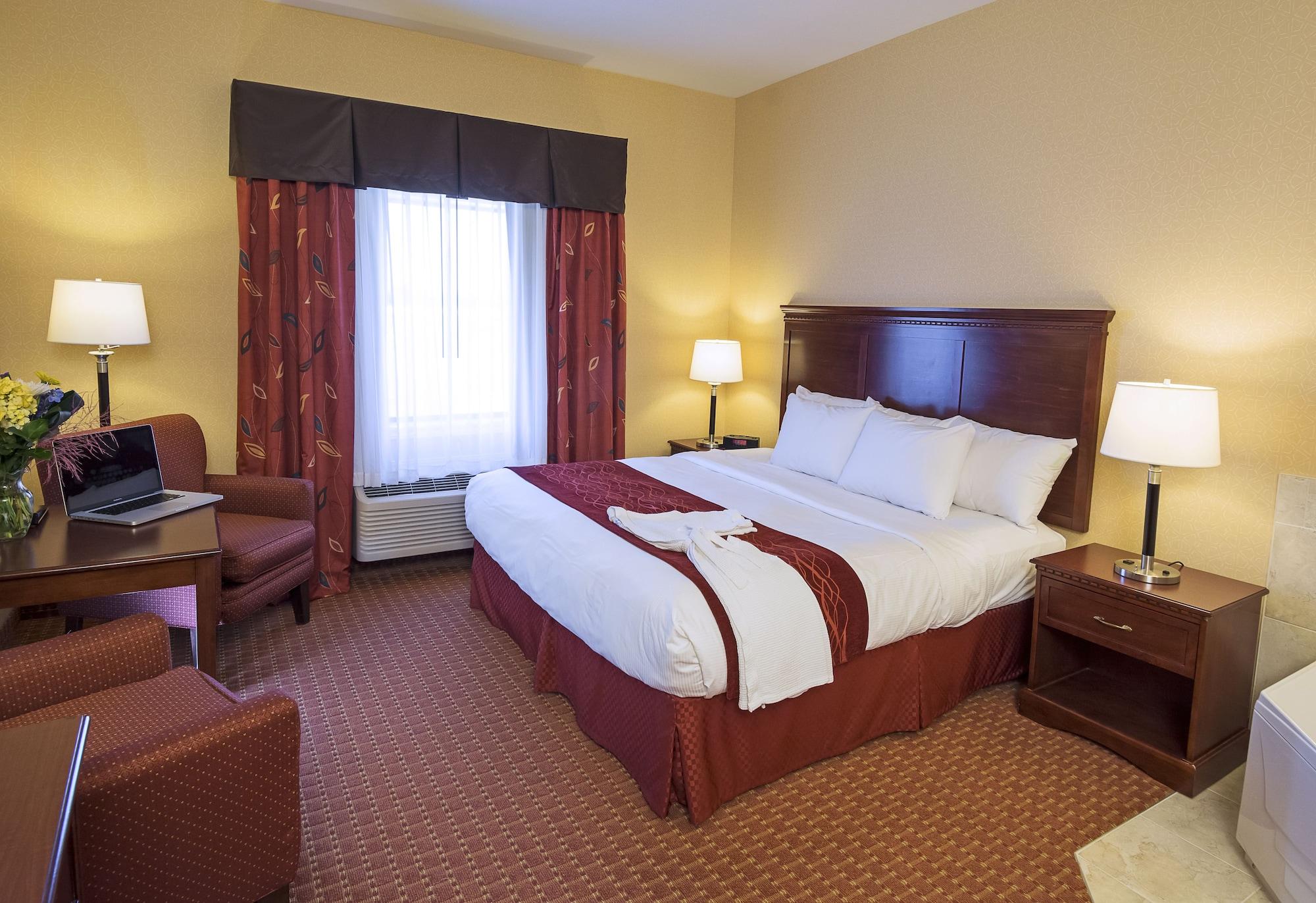 Comfort Hotel Airport St. John's Exterior foto