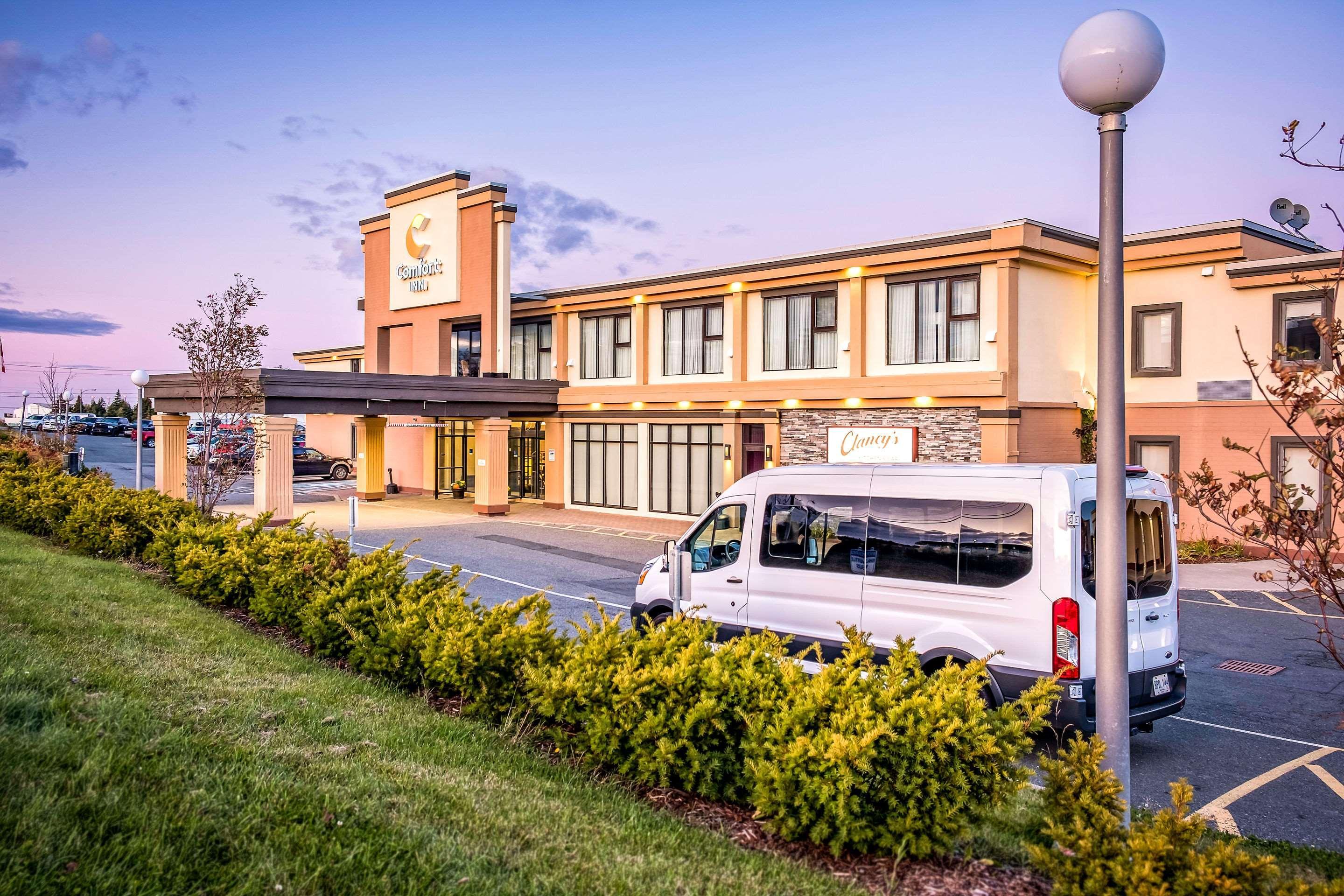 Comfort Hotel Airport St. John's Exterior foto